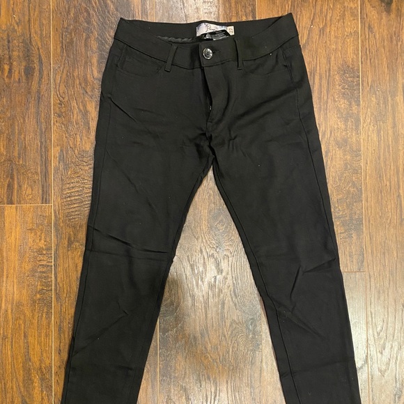 Black Skinny Pants - Picture 1 of 2